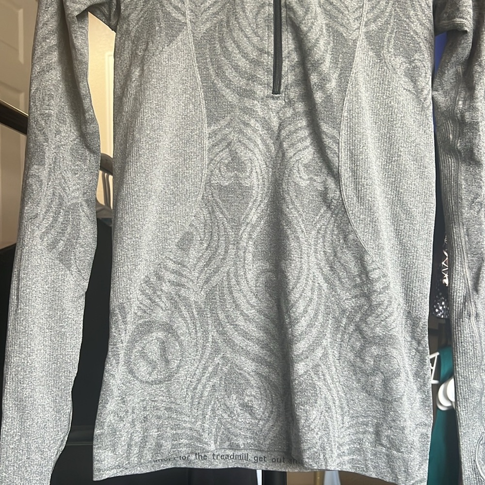 Gray Patterned Quarter-Zip Swiftly - image 3